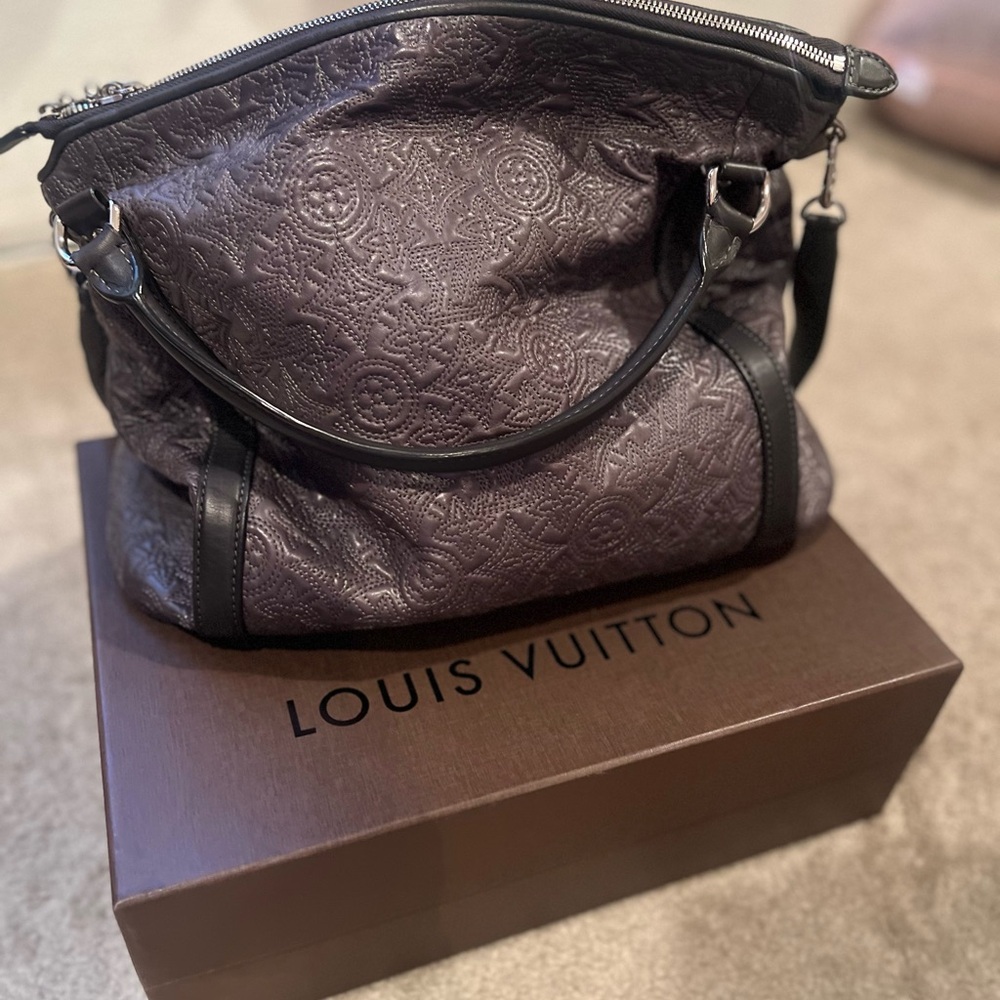 Louis Vuitton Black/Gray Embossed Women's Bag-EXCELLENT Condition!